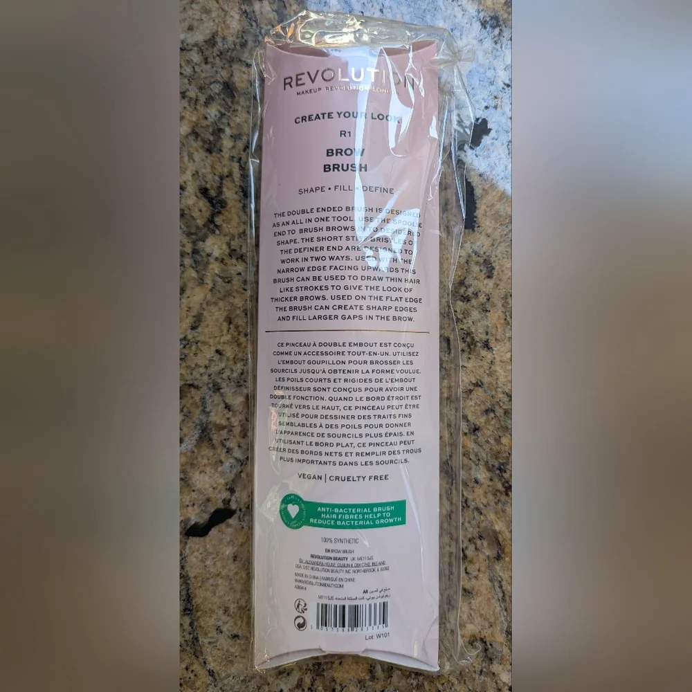 REVOLUTION Define & Fill Brow Brush NIP